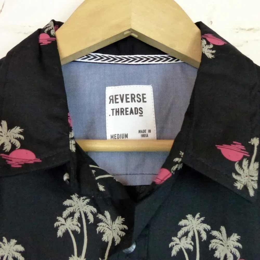 Reverse Threads Button Shirt Mens M Black Tropical Print Short Sleeve Pool Beach - Picture 3 of 10
